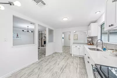 13118 Birch Grove Drive, Houston, TX 77099 - Photo 12