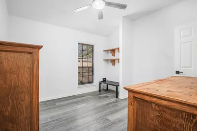 39 Alexander Court, Angleton, TX 77515 - Photo 22