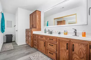 39 Alexander Ct, Angleton, TX 77515 - Photo 18