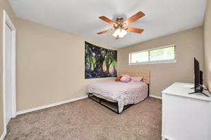 313 Linden Ln, Lake Jackson, TX 77566 - Photo 22