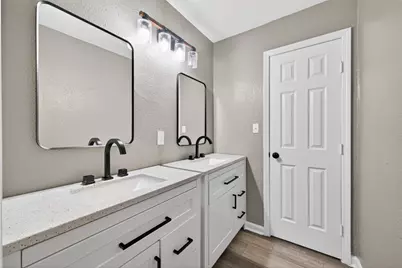 11903 Atwell Drive, Houston, TX 77035 - Photo 10