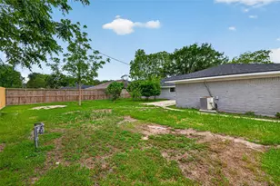 11903 Atwell Dr, Houston, TX 77035 - Photo 42