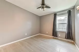 7839 Fondren Rd, Houston, TX 77074 - Photo 20