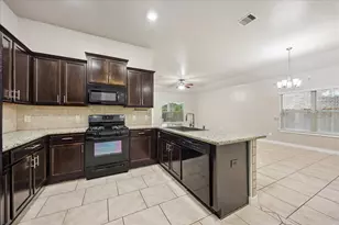 9518 Rich Mountain Dr, Richmond, TX 77469 - Photo 4