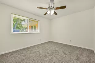 111 Southern Oaks Dr, Lake Jackson, TX 77566 - Photo 22