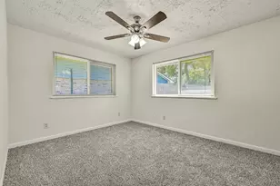 111 Southern Oaks Dr, Lake Jackson, TX 77566 - Photo 24