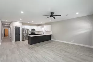 7311 Sandra St, Houston, TX 77028 - Photo 2