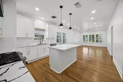207 Tabor Street, Houston, TX 77009 - Photo 4