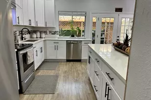 840 Threadneedle St, Houston, TX 77079 - Photo 12