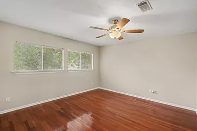 62 W Timberspire Court, The Woodlands, TX 77380 - Photo 16