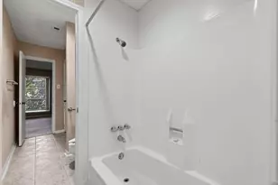 7939 Kendalia Dr, Houston, TX 77036 - Photo 30