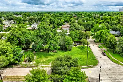 4313 Collingsworth Street, Houston, TX 77026 - Photo 6
