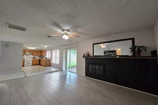 2915 Windchase Blvd, Houston, TX 77082 - Photo 10