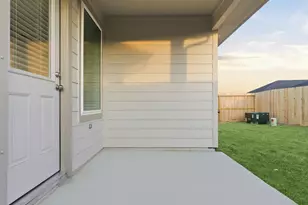 3413 Wild Mustang St, League City, TX 77511 - Photo 18