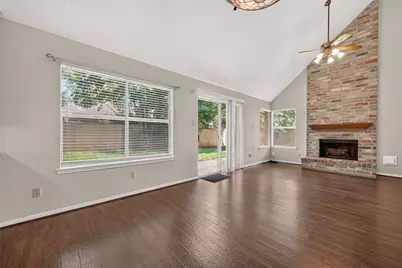 2922 Cotton Stock Drive, Sugar Land, TX 77479 - Photo 10