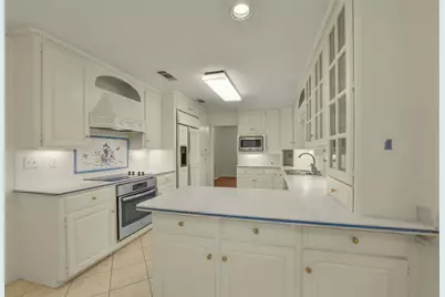 110 Ridgemont Drive, Alvin, TX 77511 - Photo 8