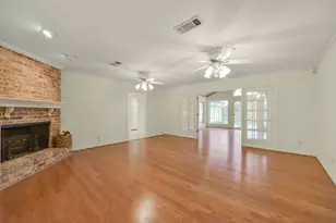 110 Ridgemont Dr, Alvin, TX 77511 - Photo 26