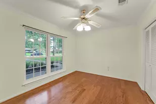 110 Ridgemont Dr, Alvin, TX 77511 - Photo 22