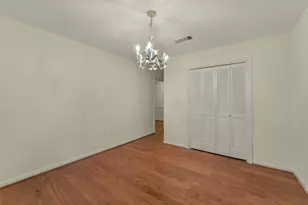 110 Ridgemont Dr, Alvin, TX 77511 - Photo 20