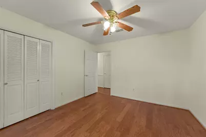 110 Ridgemont Drive, Alvin, TX 77511 - Photo 18