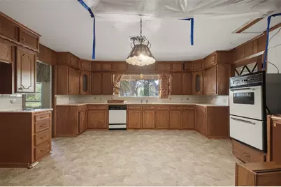 214 Fm 109, New Ulm, TX 78950 - Photo 22