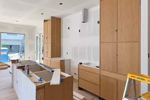 819 E 33rd St, Houston, TX 77022 - Photo 6
