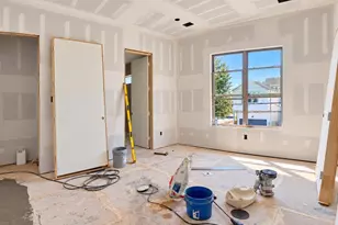 819 E 33rd St, Houston, TX 77022 - Photo 12