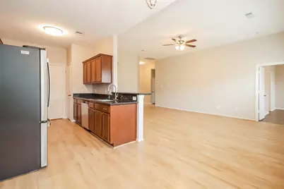 32103 Sue Lane, Pinehurst, TX 77362 - Photo 6