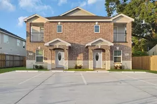 5807 Southmund St, Houston, TX 77033 - Photo 1