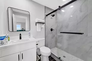 555 Pompano Dr, Freeport, TX 77541 - Photo 32