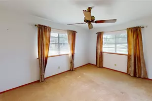 613 Southside Dr, Angleton, TX 77515 - Photo 18