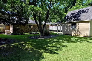 613 Southside Dr, Angleton, TX 77515 - Photo 38