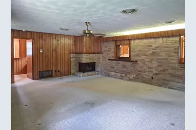 613 Southside Drive, Angleton, TX 77515 - Photo 10