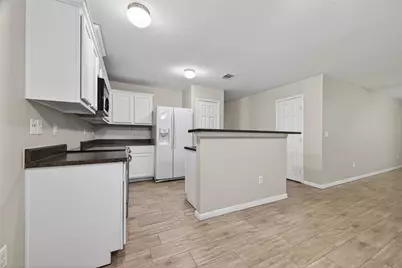 10226 Ella Falls Boulevard, Houston, TX 77038 - Photo 12