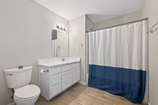 10226 Ella Falls Blvd, Houston, TX 77038 - Photo 22