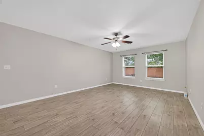 10226 Ella Falls Boulevard, Houston, TX 77038 - Photo 8