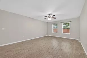 10226 Ella Falls Blvd, Houston, TX 77038 - Photo 8