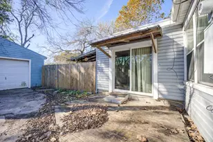 2805 N Houston Dr, La Marque, TX 77568 - Photo 36