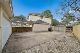 10419 Autumn Harvest Dr, Houston, TX 77064 - Photo 28