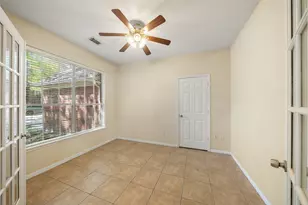 123 N Acacia Park Cir, The Woodlands, TX 77382 - Photo 4