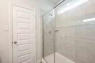 911 Imperial Heights Dr, Houston, TX 77073 - Photo 28