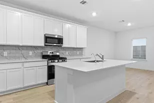 31115 Winchester Falls Ct, Fulshear, TX 77441 - Photo 10