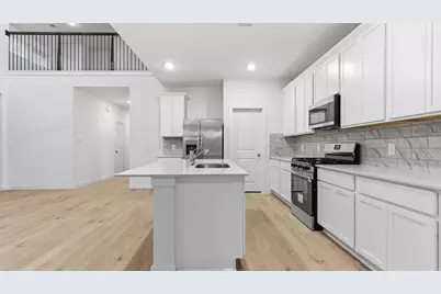 31115 Winchester Falls Ct, Fulshear, TX 77441 - Photo 8