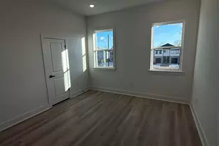 7948 Betty Boop St, Houston, TX 77028 - Photo 10