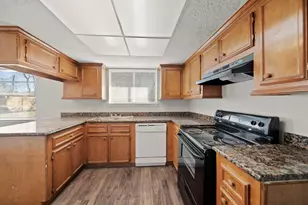 13719 Southline Rd, Houston, TX 77498 - Photo 8