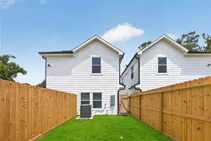 8208 Sterlingshire St, Houston, TX 77078 - Photo 30