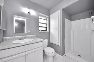 10406 Sagestar Ln, Houston, TX 77089 - Photo 10