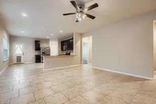 1406 Lake City Ln, Houston, TX 77047 - Photo 10