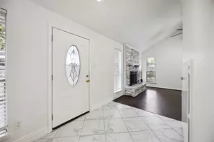 13895 Hollowgreen Dr, Houston, TX 77082 - Photo 24