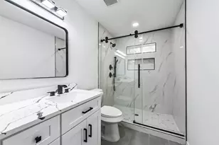 3853 Wentworth St, Houston, TX 77004 - Photo 18